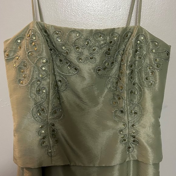 Sage Green KM Collections by Milla Bell. Prom/Cocktail/Dance/Bridesmaid Sz 12 - Picture 5 of 6
